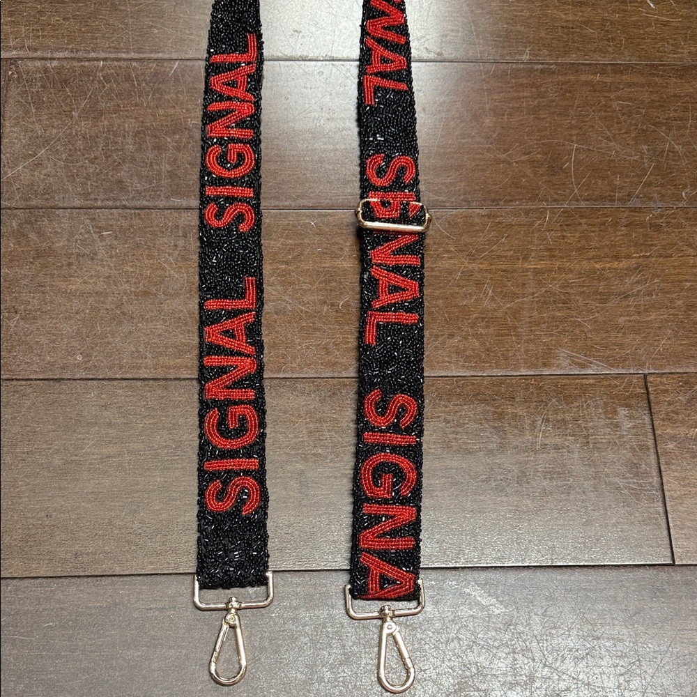 Adjustable Strap Signal Black